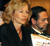 Elena Salgado durante la presentacin de la Memoria 2002-2004 de la Red de Trastornos Adictivos. EFE