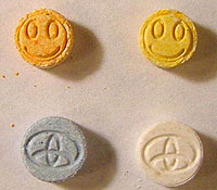 Cuatro pastillas de xtasis. (Foto: El Mundo)