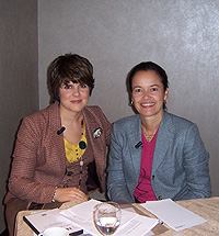 Ilaria, a la izquierda, junto a la doctora Martine Piccart-Gebhart (Foto: M.V.S)