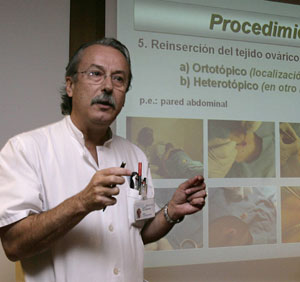 Justo Callejo, responsable del equipo mdico que ha realizado el trasplante (Foto: Julin Martn|EFE)