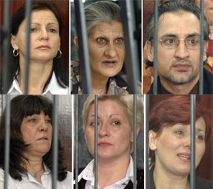 Imagen de las cinco enfermeras blgaras y el mdico palestino condenados en Libia (Foto: AFP).