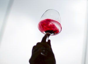 Una copa de vino tinto. (Foto: Reuters)