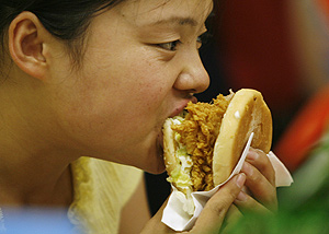 Las 'grasas trans' son muy habituales en la comida rpida. (Foto: AFP)