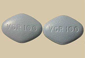 Una pastilla de Viagra (drcha.) y una falsifiacin (izqda).Una pastilla de Viagra (drcha) y una falsificacin (izqda.).