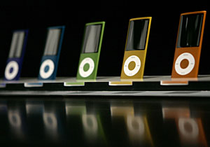 Distintos modelos de iPod Nano. (Foto: Reuters | Robert Galbraith)