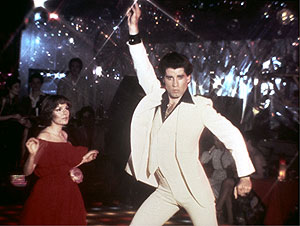 John Travolta baila al ritmo de 'Stayin Alive'. (Foto: AP)
