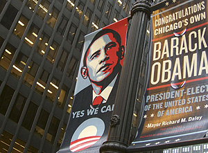 Carteles celebrando el triunfo de Obama en Chicago (Foto: Reuters | Kevin Lamarque)