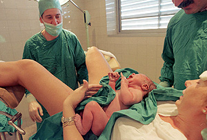 Un parto en una maternidad de Jan (Foto: Francisco Vega)