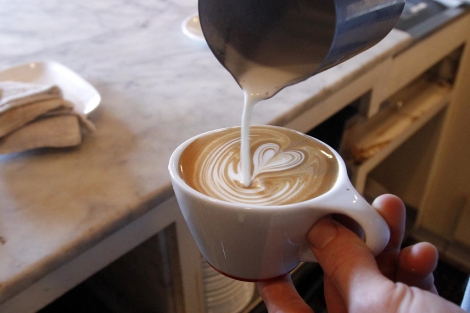 El caf puede ser un desencadenante del problema. | Afp
