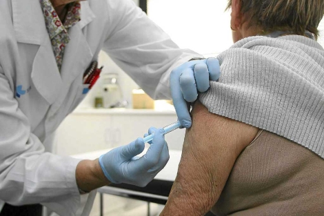 Vacunacin contra la gripe.| El Mundo