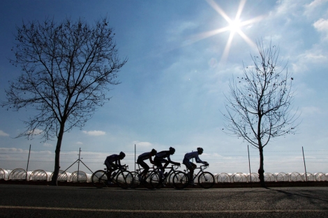 Varios ciclistas durante una competición. | Enrique Calvo