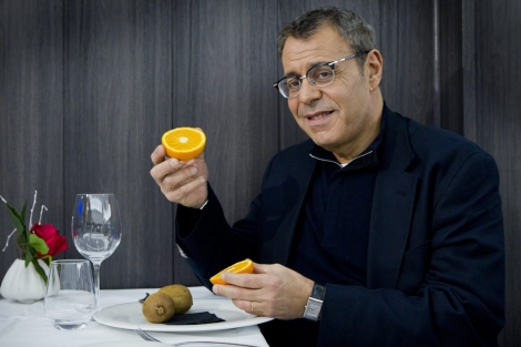 Jean Michel Cohen, preparado para tomarse un desayuno. | Iaki Andrs