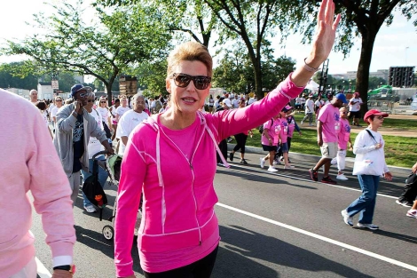 Brinker puso de moda las carreras de mujeres para recaudar fondos. | Reuters