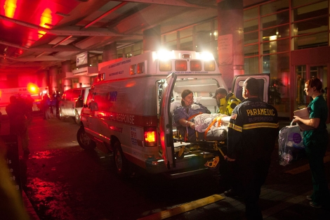 Algunos hospitales de la ciudad tuvieron que ser evacuados.| Reuters
