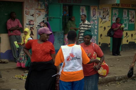 Campaa de sensibilizacin contra la tuberculosis de MSF en Nairobi.