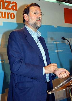 Rajoy, durante un acto en Extremadura. (Foto: EFE)