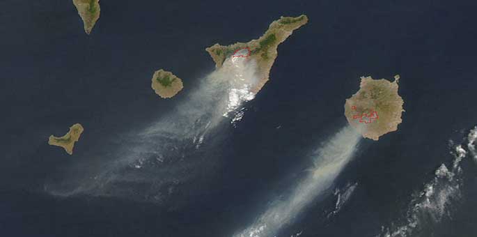 Imagen de satélite de los incendios de Canarias.