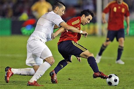Xavi resolvi el partido con su gol. (Foto: AP)