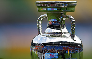 El ansiado trofeo de la Eurocopa (Foto: AFP)