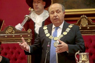 En junio del pasado año, tras ser elegido alcalde de Granada.
