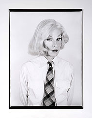 Andy Warhol travestido por Christopher Makos.