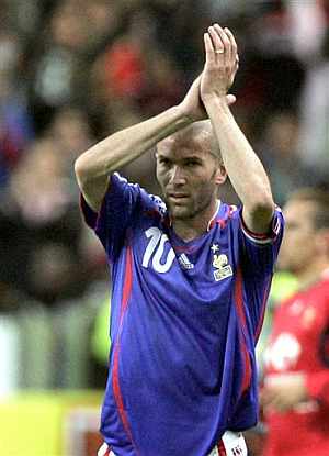 Zidane es el gran estandarte de la seleccin francesa. (Foto: AP)
