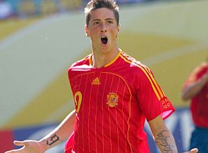 Torres celebra su gol marcado ante Ucrania. (Foto: EFE)