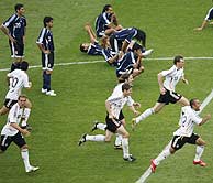 Alemania celebra, Argentina no tiene consuelo. (Foto: REUTERS)