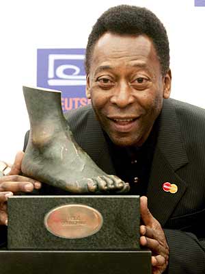 Pelé: ex futbolista, actor, galán... y ahora también, cantante. (Foto: EFE)