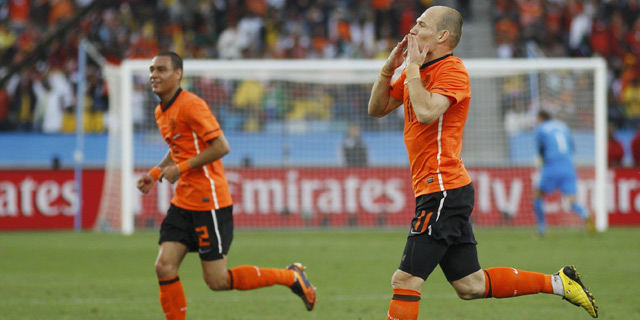 Robben celebra (Foto: Reuters).