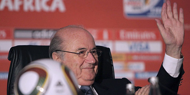Joseph S. Blatter, presidente de la FIFA, este lunes en conferencia de prensa. (Ap)