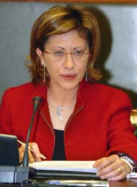 La ministra de Agricultura y Pesca, Elena Espinosa. (Foto: EFE).