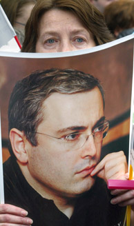 Juicio en Mosc contra el magnate petrolero, Mijail Jodorkovsky. (Foto: AP).