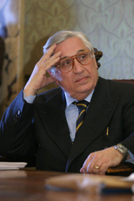El gobernador del Banco de Italia, Antonio Fazio. (Foto:MAURIZIO DI LORETI).