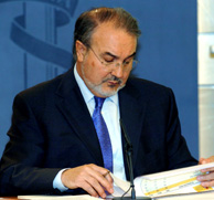 Pedro Solbes, ministro de Economía y Hacienda. (Foto: EFE).