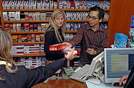 Philip Morris y Altadis, en lucha por las ventas. (Foto:Carlos Miralles)
