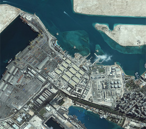 Fotografa por satlite del puerto de Abu Dhabi. (Digital Globe | AP)