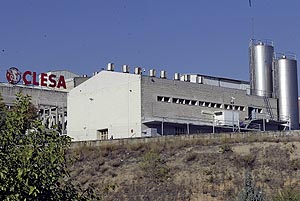 Fbrica de Clesa, una de las marcas de Parmalat que ha adquirido Nueva Rumasa, en Madrid. (Foto: Julin Jan)