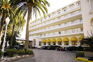 Hotel Hesperia La Toja, situado en la localidad de O Grove. (Foto: Ramón Escuredo)