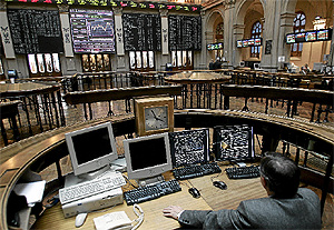Ambiente de la Bolsa de Madrid el 7 de febrero de 2008. (Foto: Javier Martnez)
