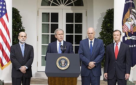 Ben Bernanke, George Bush, Henry Paulson y Christopher Cox. (Foto: REUTERS).