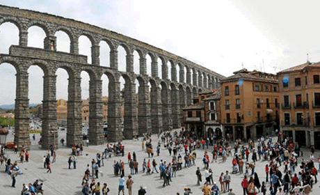 Vista del acueducto de Segovia (FOTO: FERNANDO PEALOSA)