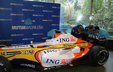 El anterior coche de Fernando Alondo, el R28.
