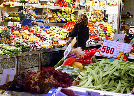 Los alimentos cuadruplican su precio de origen a la tienda. | Antonio Heredia