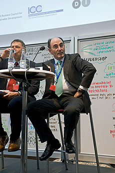El presidente de Iberdrola, Ignacio Snchez Galn (dcha.), durante una conferencia en Copenhague. | Efe