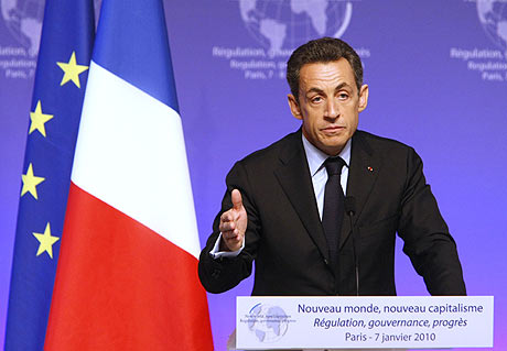 Nicols Sarkozy en rueda de prensa tras el coloquio sobre el 'Nuevo Capitalismo'. | AP