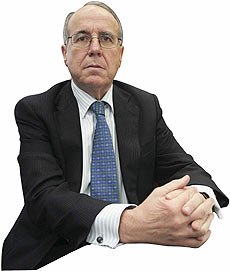 El presidente de la Comisin Nacional de Competencia (CNC). | Bernab Cordn