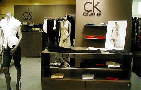 Interior de una boutique de Calvin Klein. | ELMUNDO.es