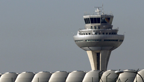 Torre de control de la T-4 de Barajas (Madrid). | Efe