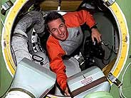 Steve Robinson, astronauta estadounidense del 'Discovery', autor del primer 'podcast' desde el espacio (Foto: NASA)